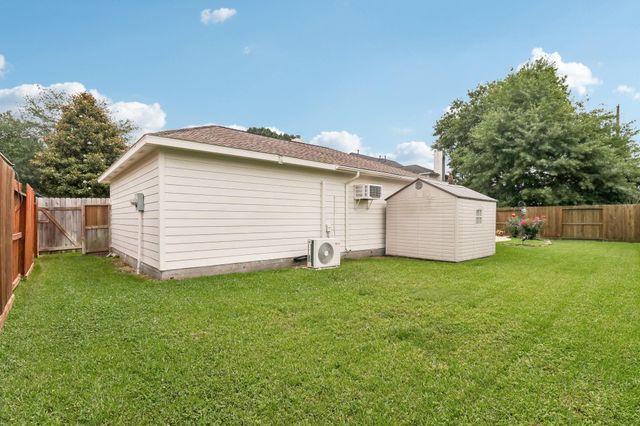 23921 Dorrington Estates Lane, Conroe, TX 77385
