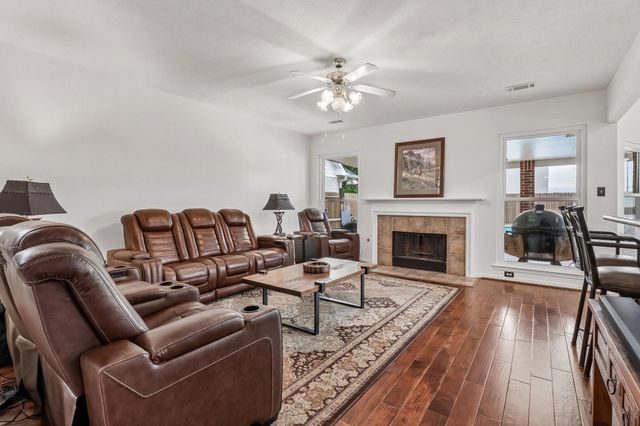 23921 Dorrington Estates Lane, Conroe, TX 77385