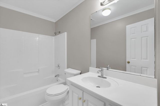 4 Fenwick Place, Greer, SC 29650