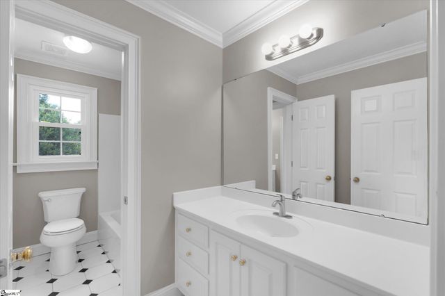4 Fenwick Place, Greer, SC 29650