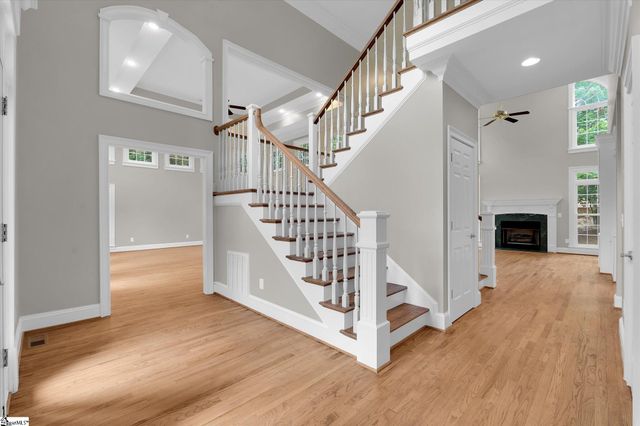 4 Fenwick Place, Greer, SC 29650