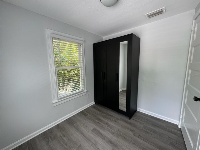 2650 25TH AVENUE N, St Petersburg, FL 33713