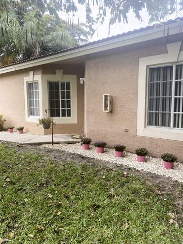 9888 Kamena Circle 55, Boynton Beach, FL 33436