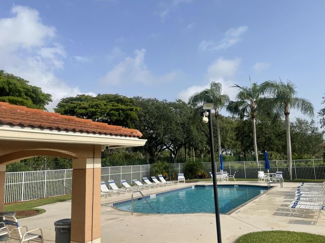 9888 Kamena Circle 55, Boynton Beach, FL 33436