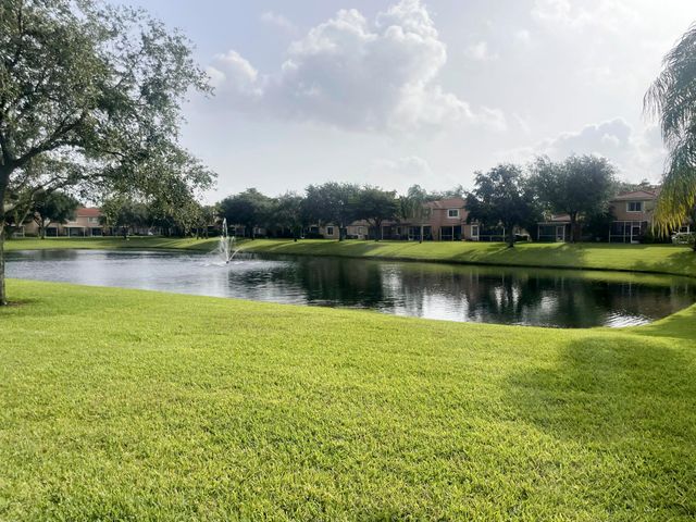 9888 Kamena Circle 55, Boynton Beach, FL 33436