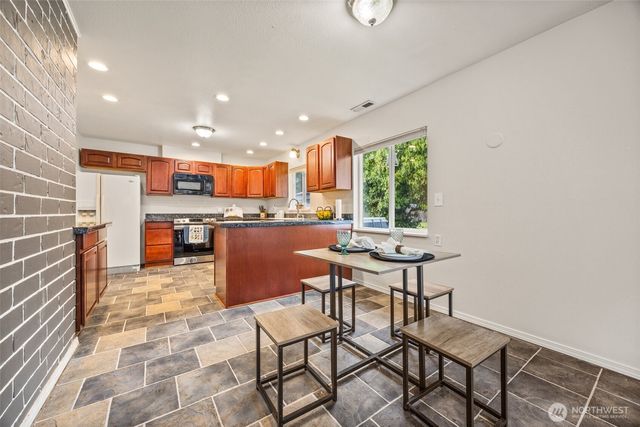 9601 128th Avenue NW, Gig Harbor, WA 98329