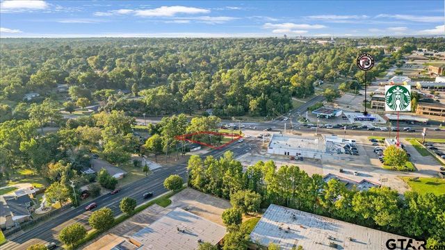 3709 Paluxy Dr., Tyler, TX 75703