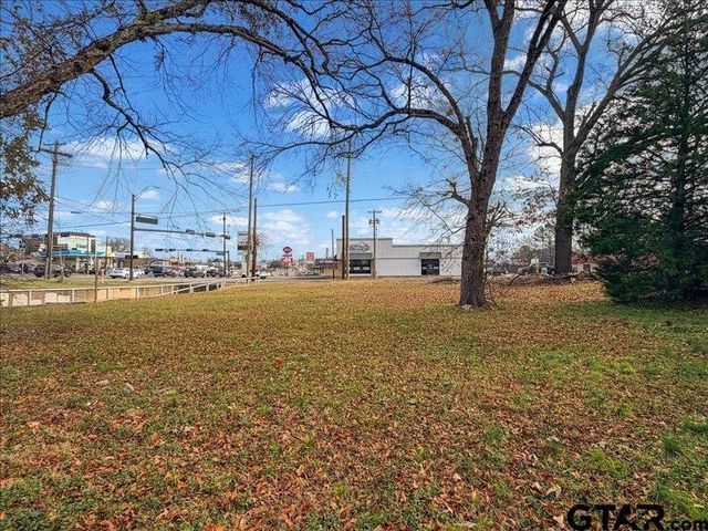 3709 Paluxy Dr., Tyler, TX 75703