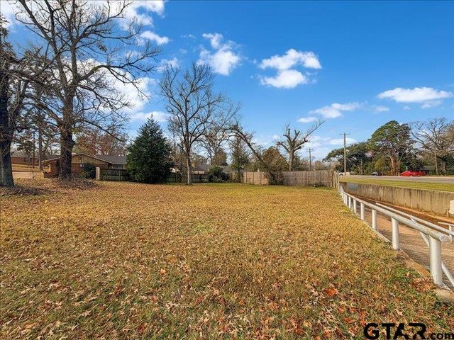 3709 Paluxy Dr., Tyler, TX 75703
