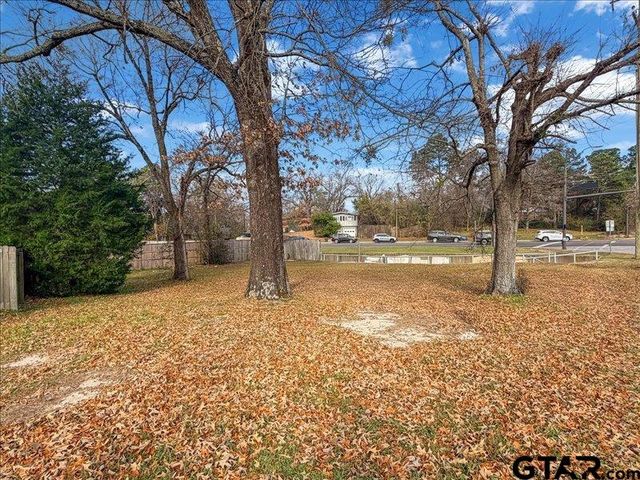 3709 Paluxy Dr., Tyler, TX 75703