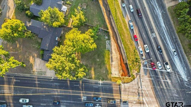3709 Paluxy Dr., Tyler, TX 75703