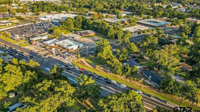 3709 Paluxy Dr., Tyler, TX 75703
