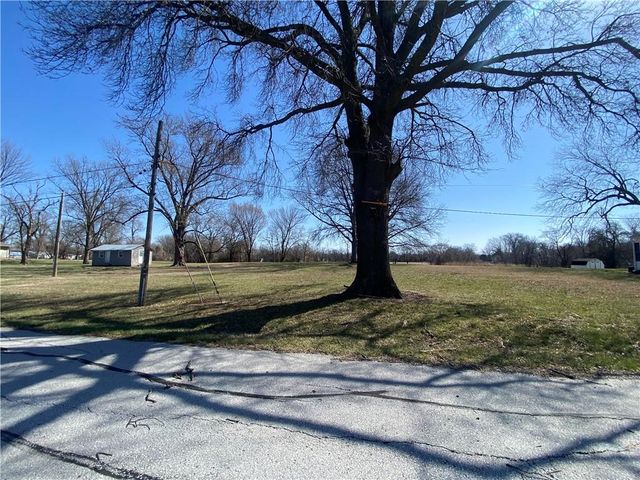 TBD Towers Street, lots 52-57 Street, Clinton, MO 64735