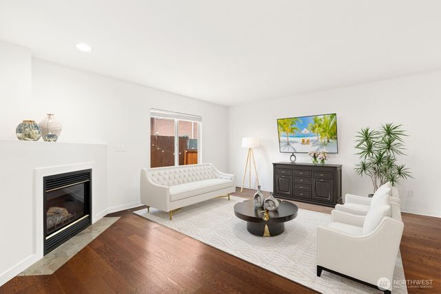 2428 NE 13th Street, Renton, WA 98056