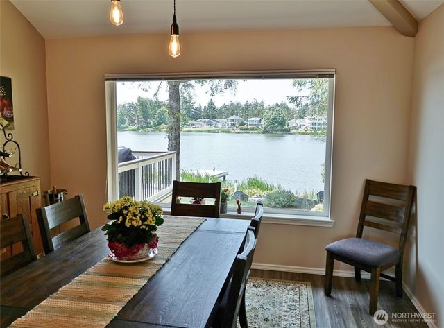 385 Eagle Nest Court SE, Ocean Shores, WA 98569
