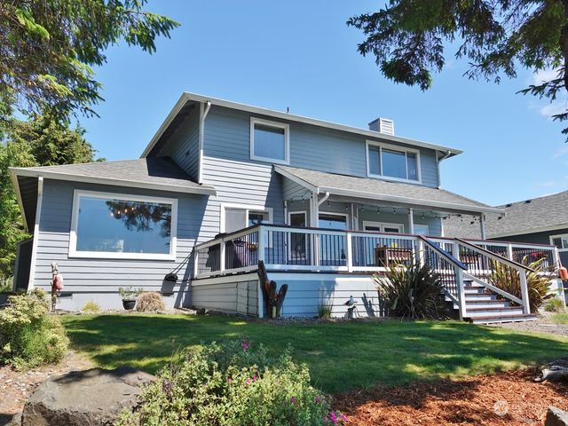 385 Eagle Nest Court SE, Ocean Shores, WA 98569