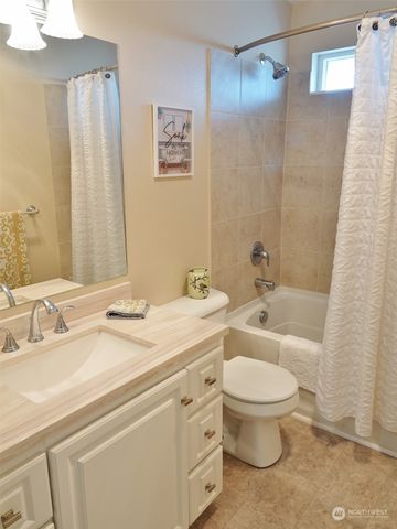 385 Eagle Nest Court SE, Ocean Shores, WA 98569