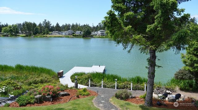 385 Eagle Nest Court SE, Ocean Shores, WA 98569