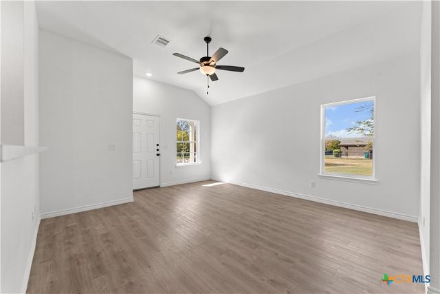 921 Ashwood Drive, Harker Heights, TX 76548