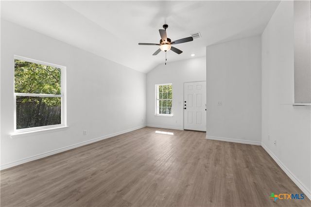 921 Ashwood Drive, Harker Heights, TX 76548