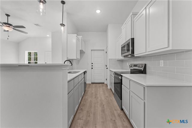 921 Ashwood Drive, Harker Heights, TX 76548