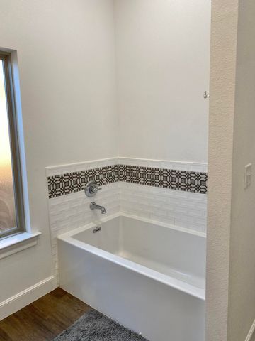 10903 Vicksburg Avenue, Lubbock, TX 79424
