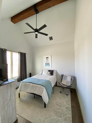 10903 Vicksburg Avenue, Lubbock, TX 79424