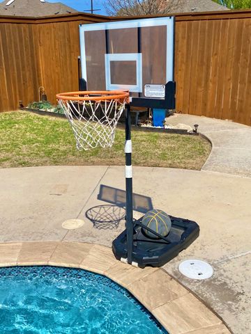 10903 Vicksburg Avenue, Lubbock, TX 79424