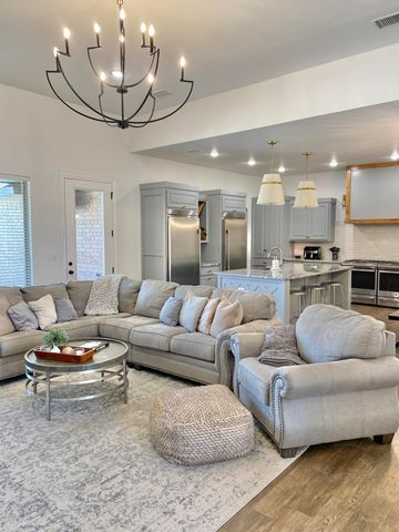 10903 Vicksburg Avenue, Lubbock, TX 79424