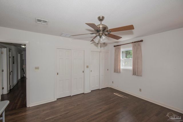 2201 Dupont Dr, Pensacola, FL 32503