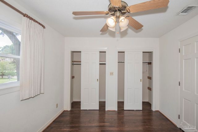 2201 Dupont Dr, Pensacola, FL 32503