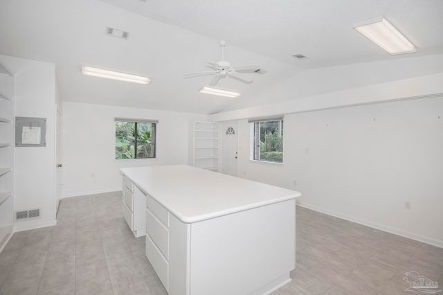 2201 Dupont Dr, Pensacola, FL 32503