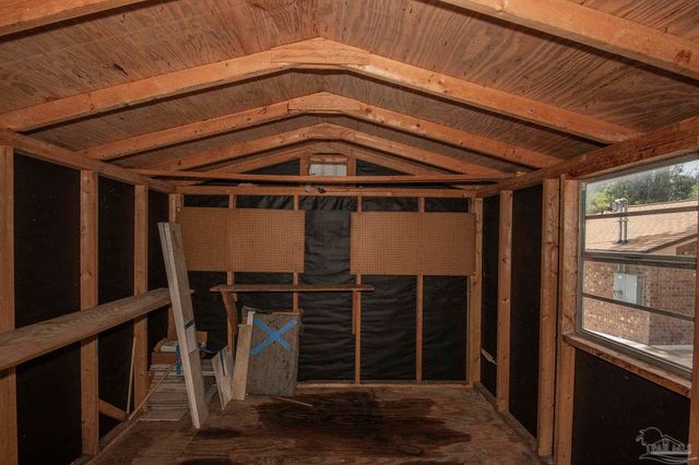 2201 Dupont Dr, Pensacola, FL 32503