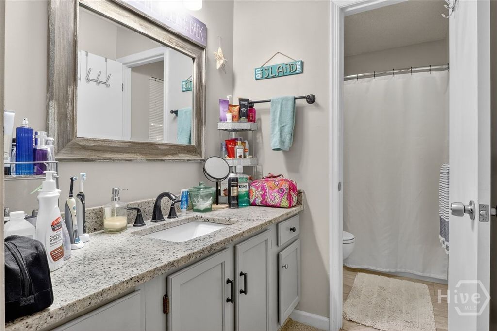 Image 14 of property listing at 113 Jones Avenue, Tybee Island, GA 31328