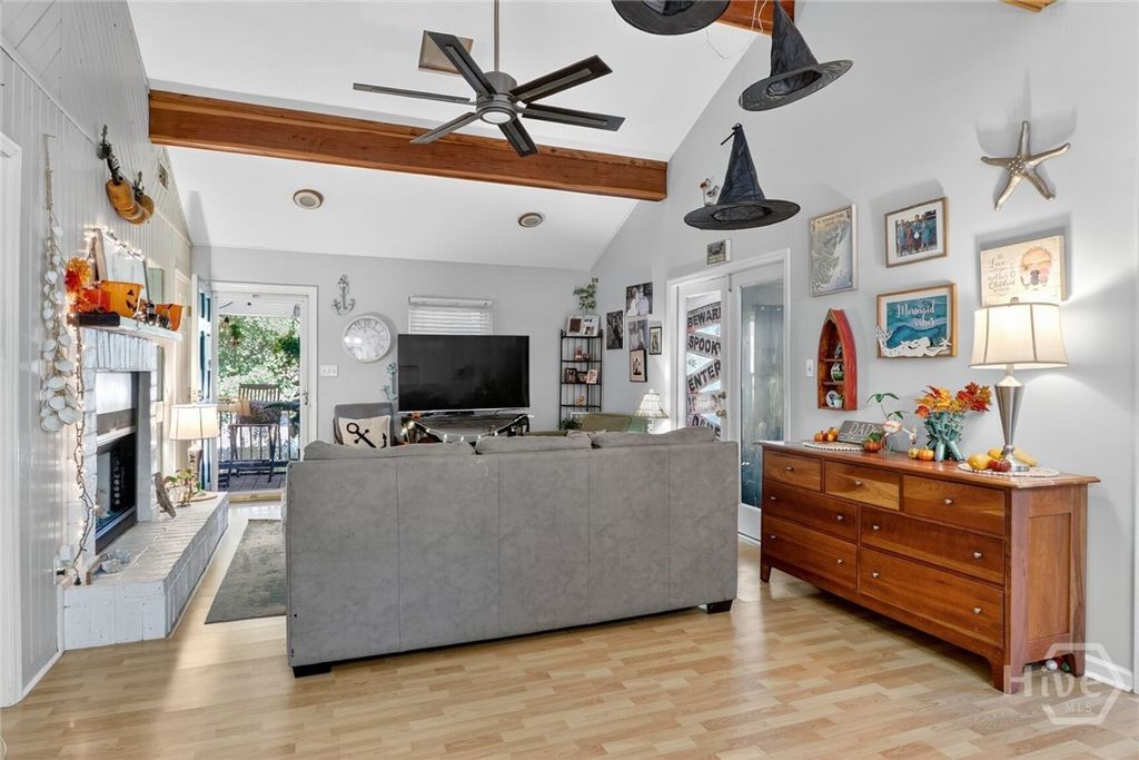 Image 4 of property listing at 113 Jones Avenue, Tybee Island, GA 31328