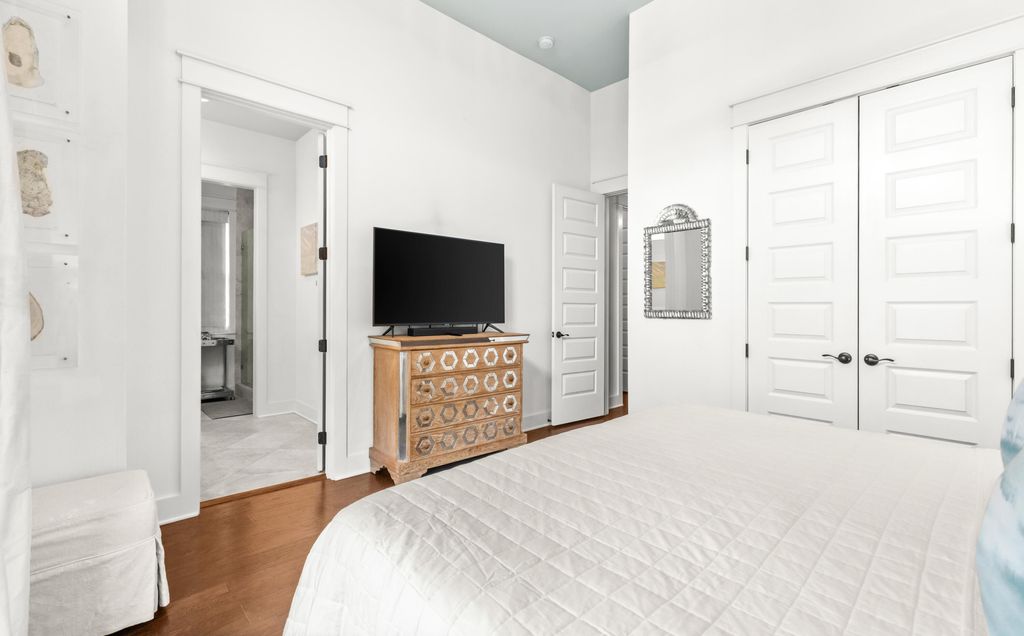 Image 37 of property listing at 48 Milestone Drive B, Inlet Beach, FL 32461