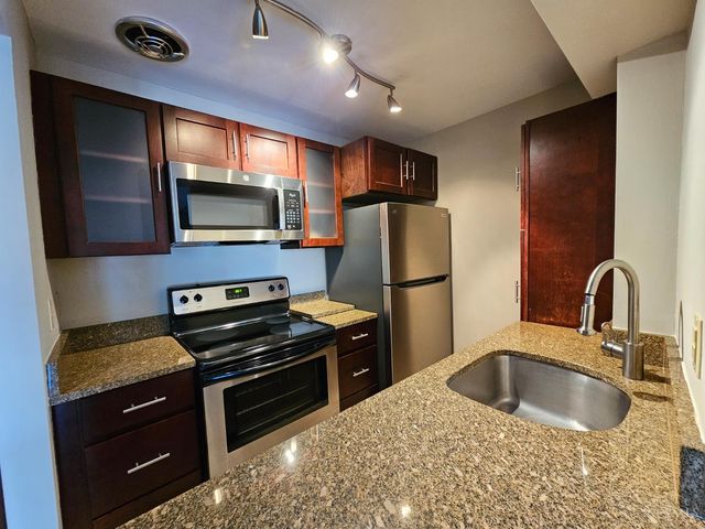 1815 Wm H Taft Road, Cincinnati, OH 45206