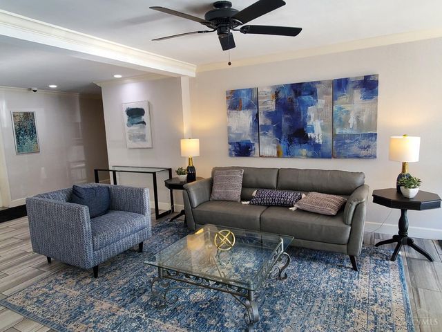 1815 Wm H Taft Road, Cincinnati, OH 45206