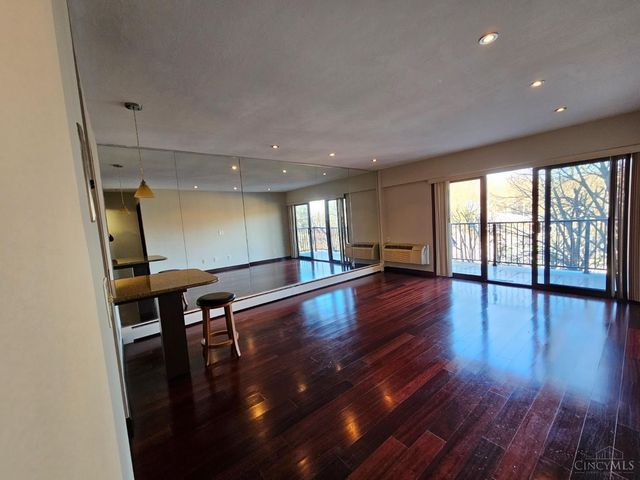 1815 Wm H Taft Road, Cincinnati, OH 45206