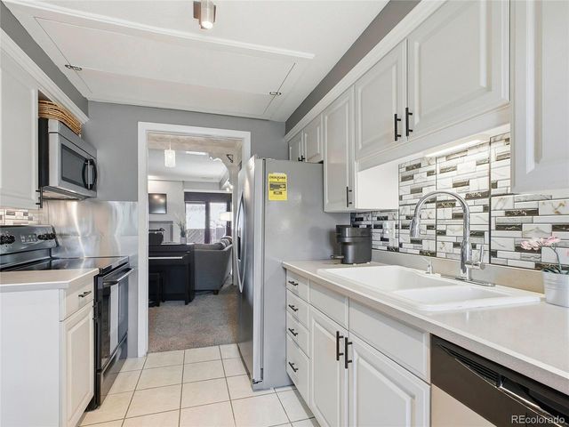 7201 E Quincy Ave 102, Denver, CO 80237