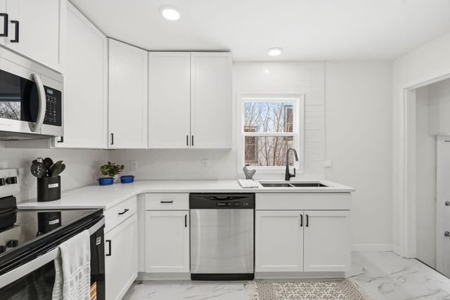 518 W 32nd Street, Minneapolis, MN 55408