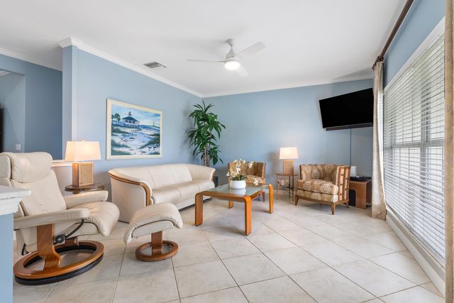 110 Glenbrook Court, Atlantis, FL 33462