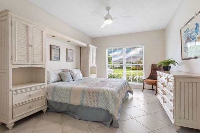 110 Glenbrook Court, Atlantis, FL 33462