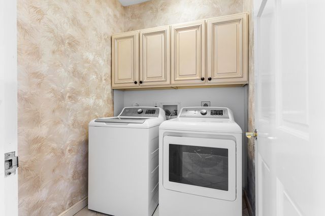 110 Glenbrook Court, Atlantis, FL 33462