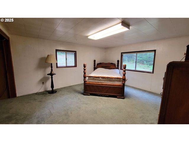 25346 WHEATON Ln, Veneta, OR 97487