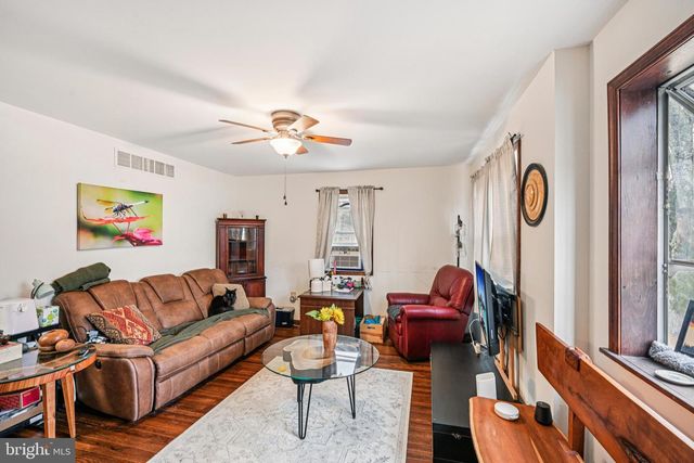 1232 PENNSYLVANIA AVE, Franklinville, NJ 08322