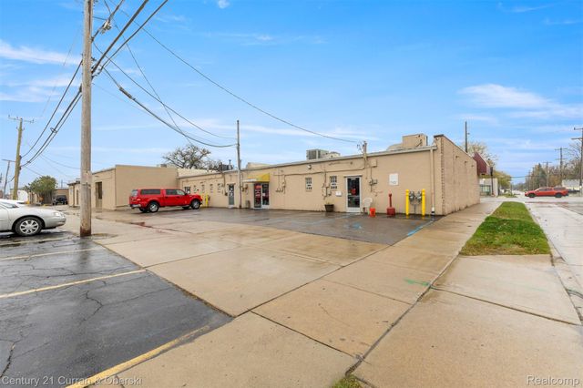 30960 Ford Road, Garden City, MI 48135