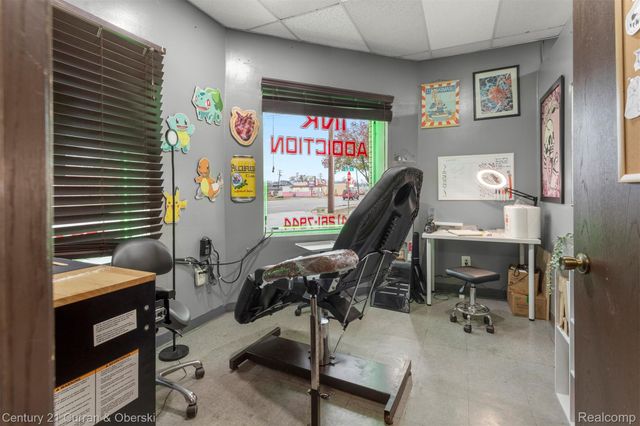 30960 Ford Road, Garden City, MI 48135