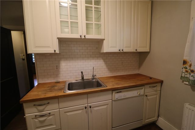 7936 Saint Lawrence Ave, Swissvale, PA 15218