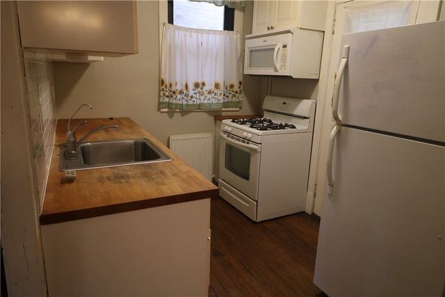 7936 Saint Lawrence Ave, Swissvale, PA 15218